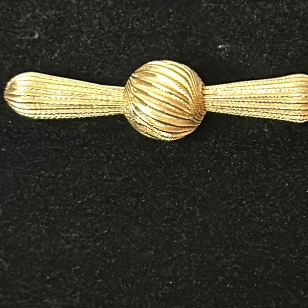 Vintage Signed GIOVANNI Gold-Tone Textured Bar Brooch Pin | Mid-Century 1960s